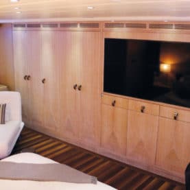 Luxury yacht to charter JFF master suite