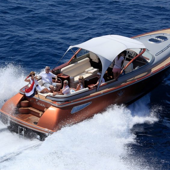 Luxury motorboat rental Cannes Wajer Osprey 37