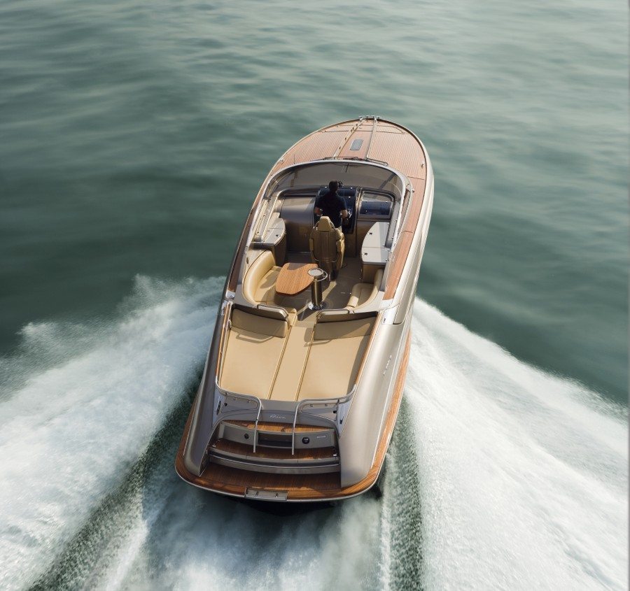 River luxury yacht rental