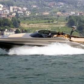 Rivale 52' Riva motorboat rental