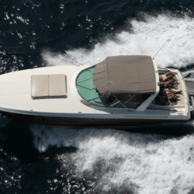 Baia 43 Motorboat hire St. Tropez, the ideal day boat rental in the Saint Tropez region of the French Riviera
