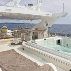 Grenadines III luxury yacht charter Cannes