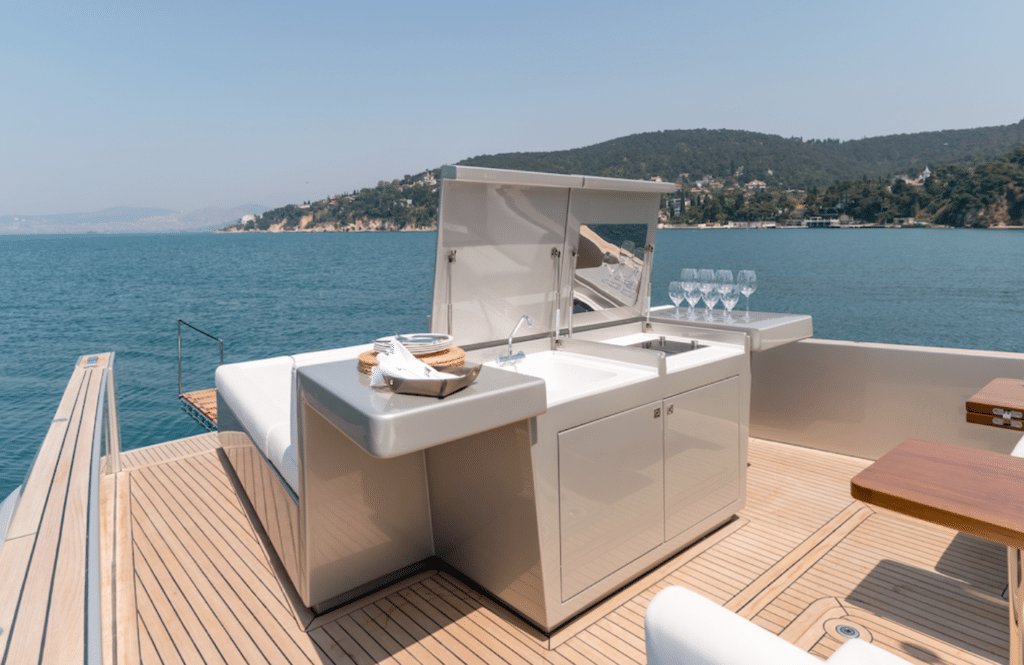 Luxury Yacht Tender St. Tropez Alen 55 - 212 Yachts