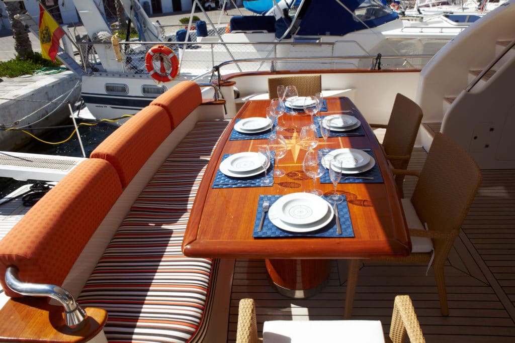 Ibiza yacht hire - Dolce Vita