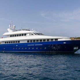 Intermarine Yacht Charter Jaan at anchor