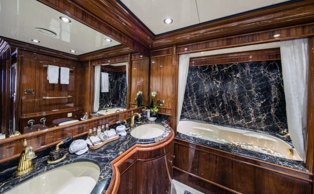 Intermarine Yacht Charter Jaan owners bathroom