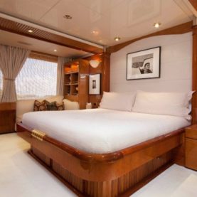 Benetti charter yacht Starfire VIP