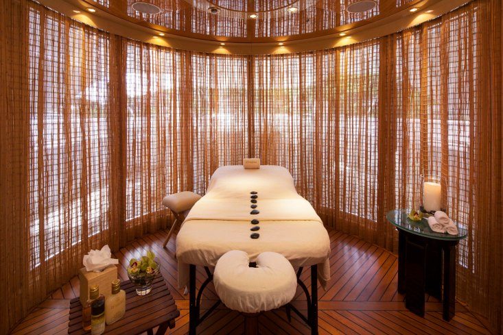 Benetti charter yacht Starfire massage room