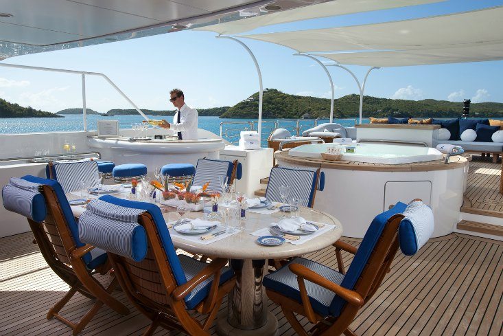 Benetti charter yacht Starfire sundeck dining