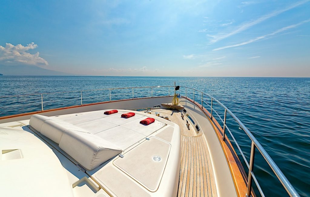 Ferretti Yacht for Charter Anne Marie bow sunpads
