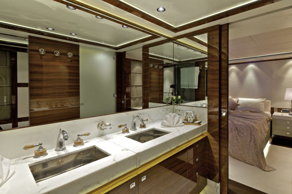 O'Pati Golden Yachts Charter master ensuite