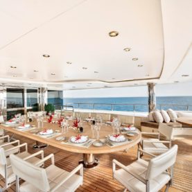 superyacht Light Holic - Exterior Dining Area
