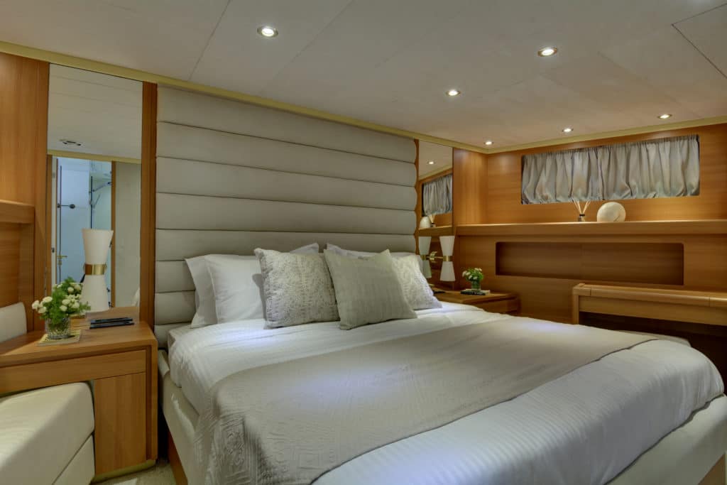 Motor yacht Karma - master cabin