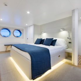 Expedition yacht OBO - Double Cabin