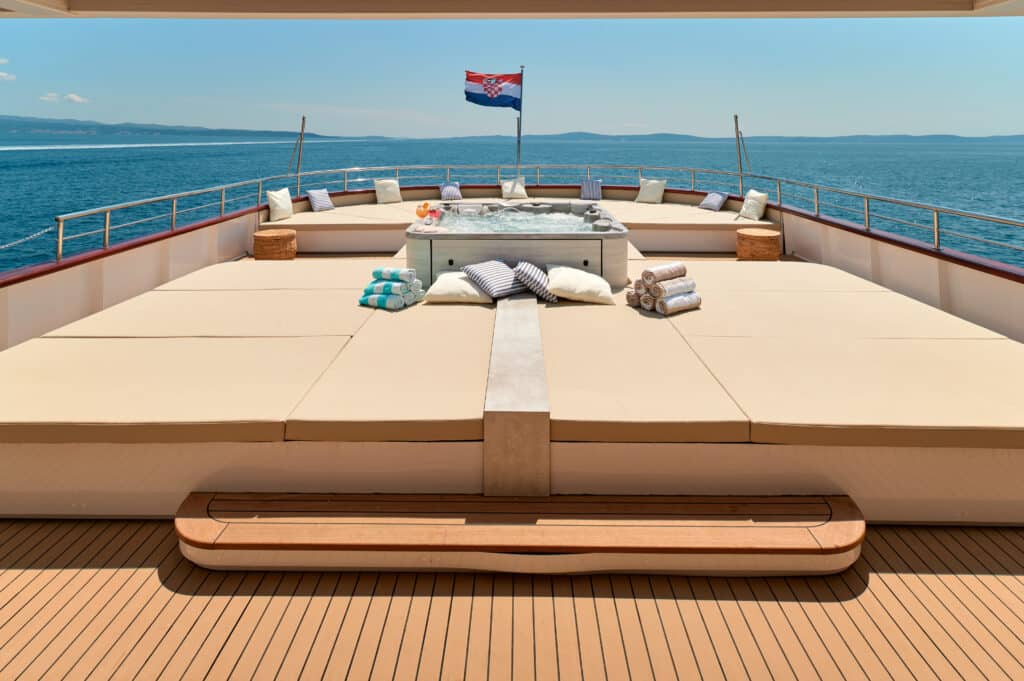 ohana-yacht-charter-croatia