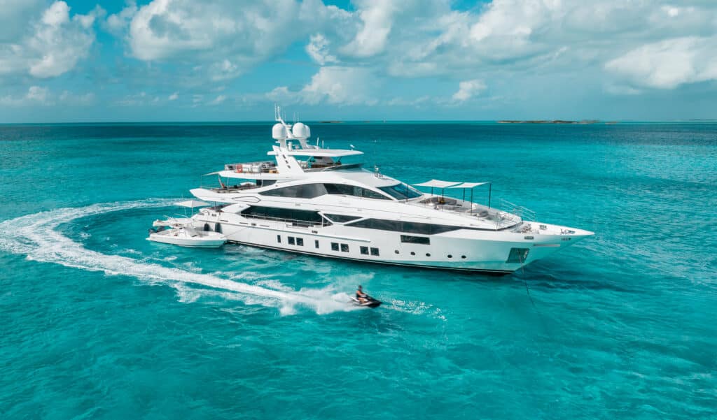 emina-yacht-charter